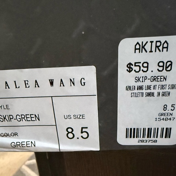 AKIRA Vibrant Green Strappy Sandals - Picture 3 of 3